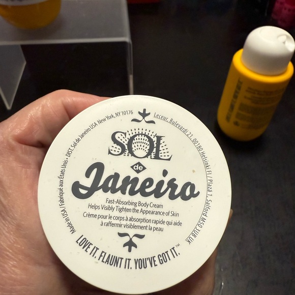 ‼️FINAL PRICE‼️ NWT Sol De Janiero Bum Bum Cream Jet Set Bundle. - Picture 6 of 8